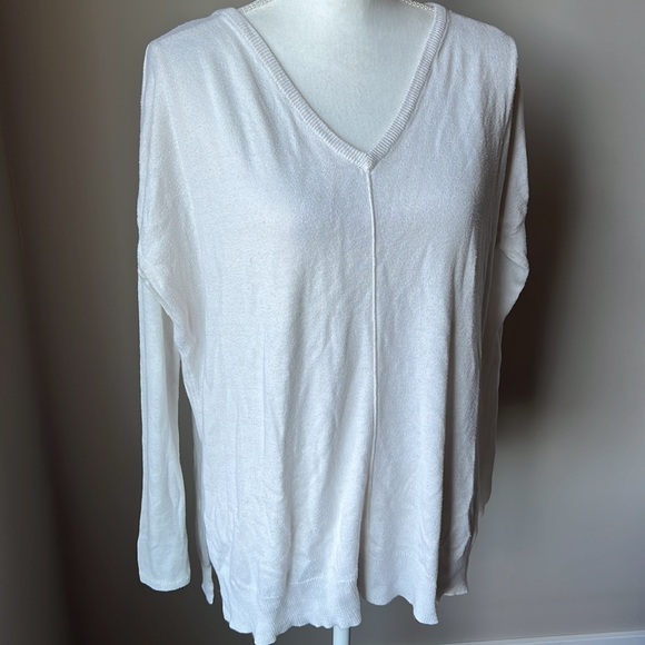 Dynamite Top - Picture 2 of 11